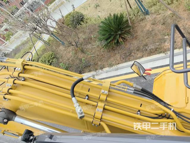 大臂整体 右侧（工作和回转装置）