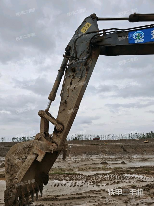 小臂整體左后（工作和回轉(zhuǎn)裝置）