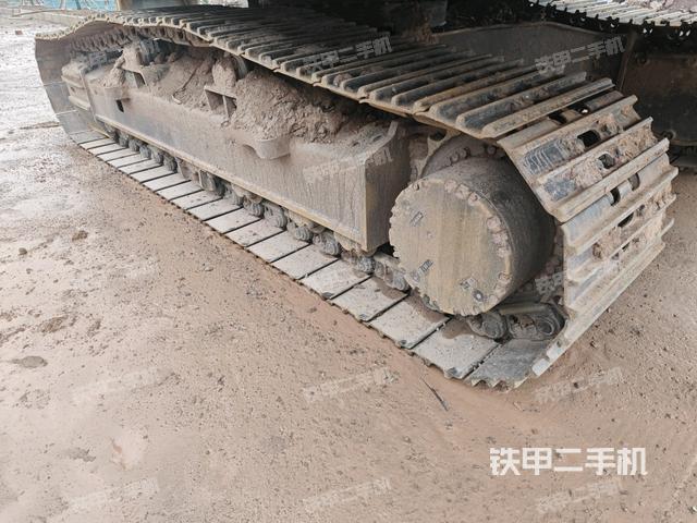 右侧履带整体（行走机构）