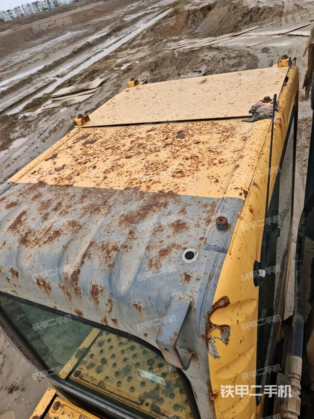 駕駛室頂部俯視（上車部件）