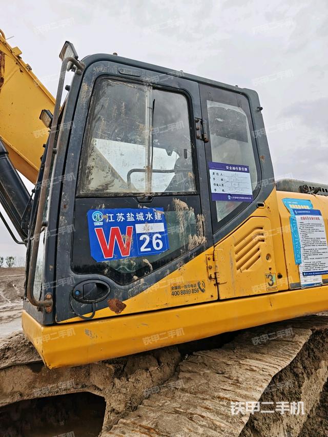 驾驶室整体（整机外观）