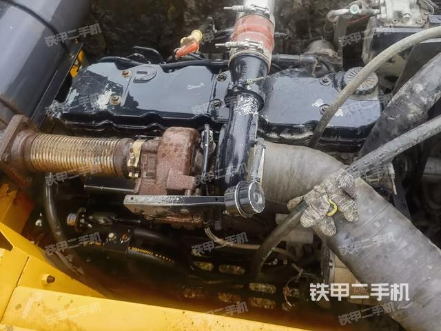 发动机整体俯视(整机外观) 发动机整体俯视(整机外观)