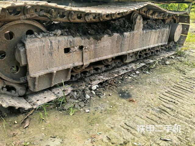 左側(cè)履帶整體?（行走機(jī)構(gòu)）