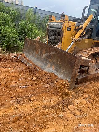 山推SD16标准型推土机实拍图片