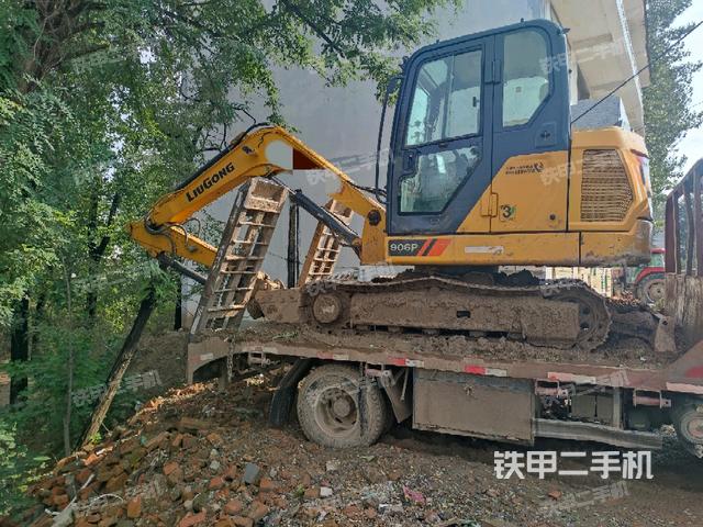 柳工CLG906F挖掘機(jī)