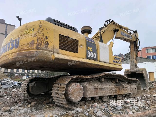 右后45(整機外觀) 右后45(整機外觀)