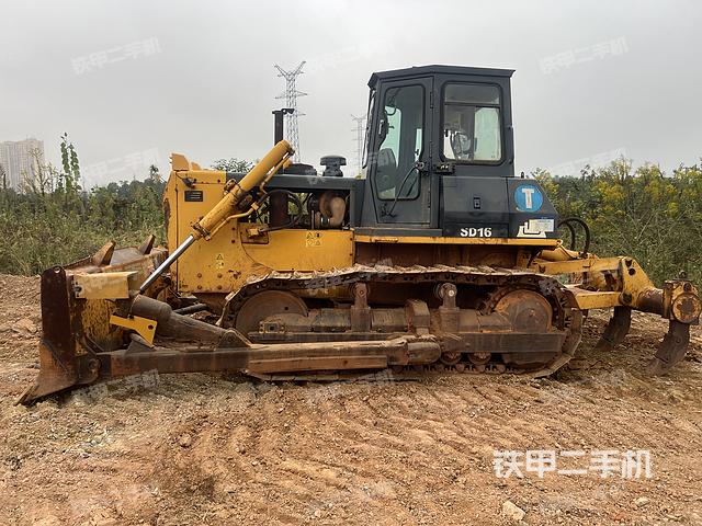 整机左侧（设备外观及核心部件）