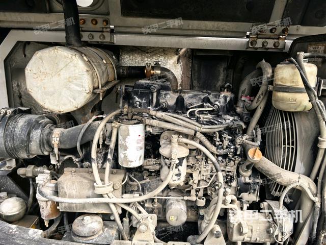 發(fā)動機(jī)室（上車部件）