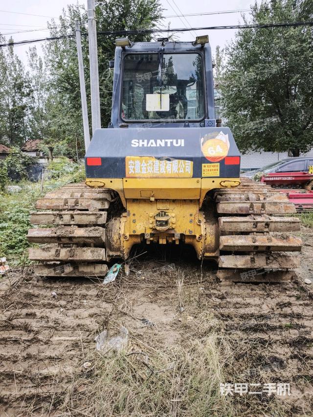 设备正后全景（推土机整车外观）