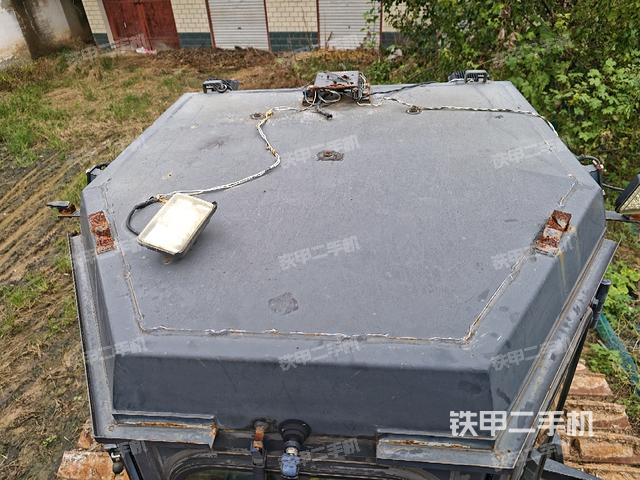 驾驶室外顶部全景（推土机驾驶室）