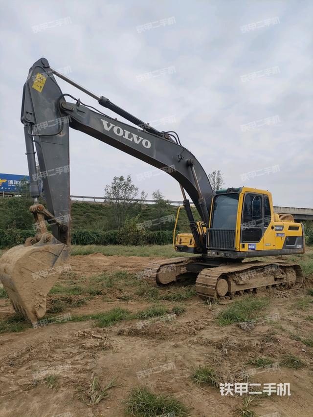 沃爾沃EC210D挖掘機(jī)