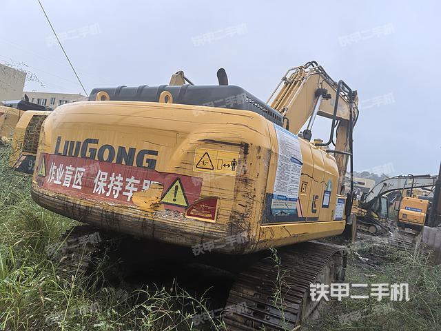 整機(jī)右后45°(整機(jī)外觀) 整機(jī)右后45°(整機(jī)外觀)