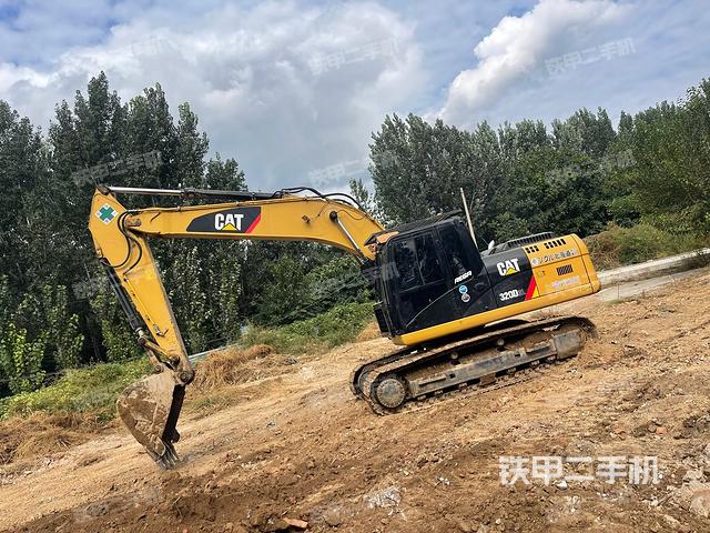 卡特彼勒320D2液壓挖掘機(jī)