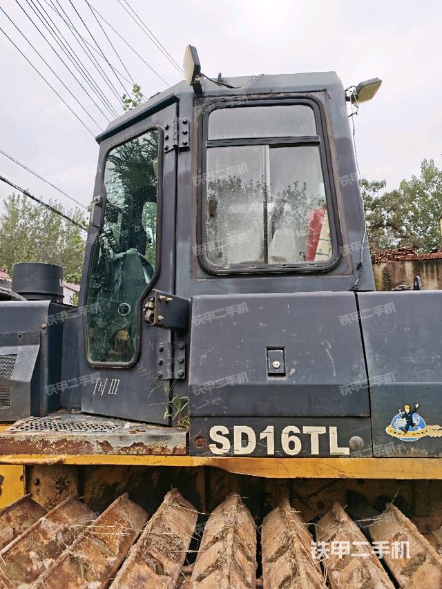 驾驶室右侧全景照（推土机驾驶室）