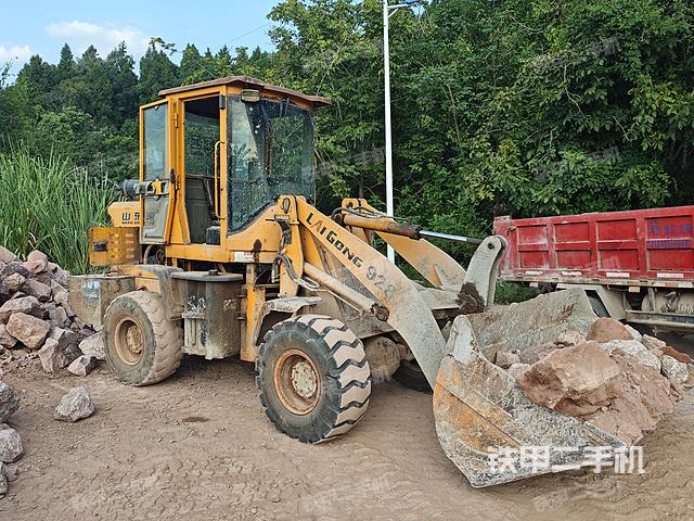 山東萊工ZL928裝載機(jī)