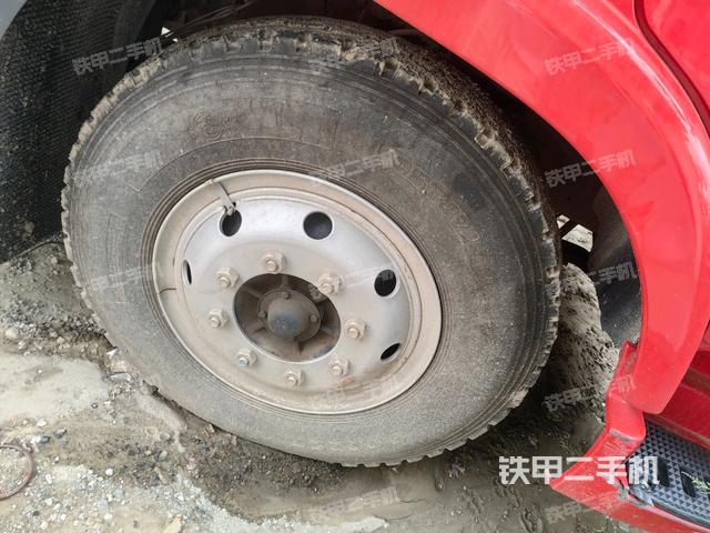 右引導(dǎo)輪/右前輪（行走機(jī)構(gòu)）