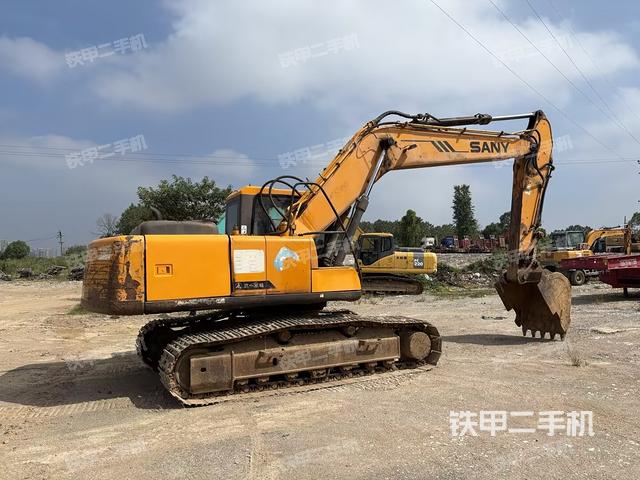 整機(jī)右后45°(整機(jī)外觀) 整機(jī)右后45°(整機(jī)外觀)
