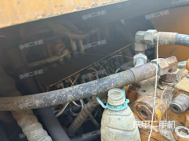 駕駛室頂部俯視（上車部件）