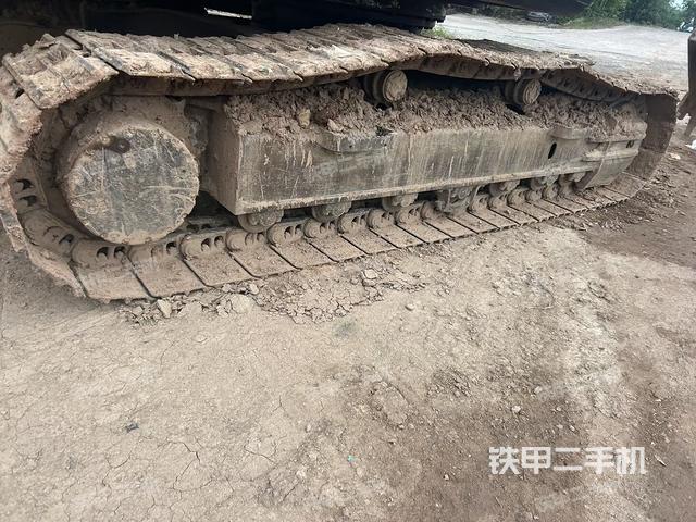 左侧履带整体 （行走机构）