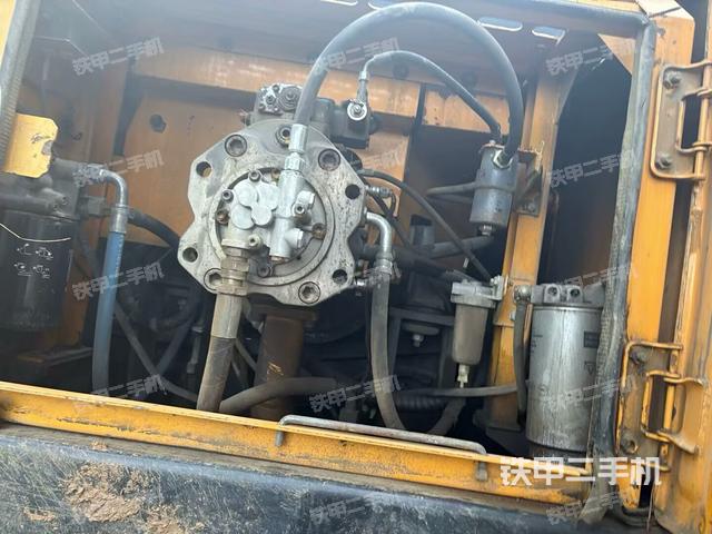 液壓泵斜45?左（大件艙室）