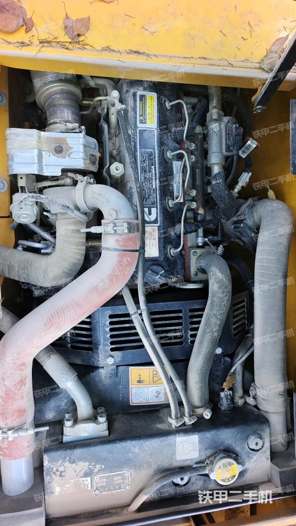 发动机室（上车部件）