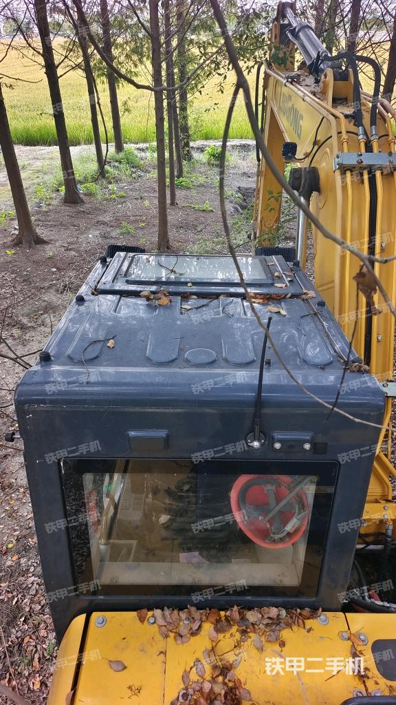 驾驶室顶部俯视（上车部件）