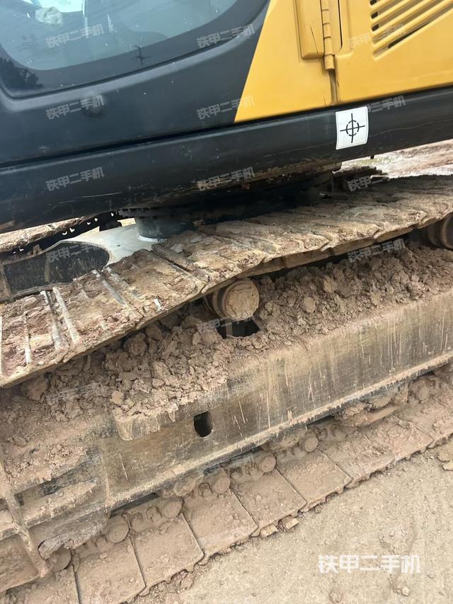 右侧行走马达盖板（行走机构）