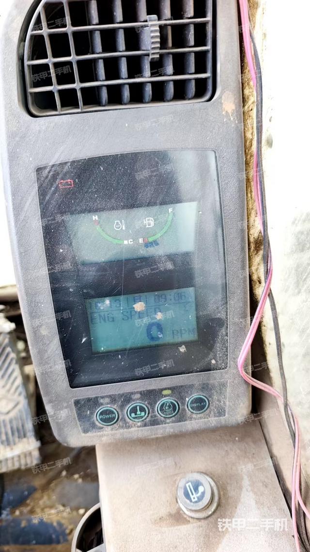 左后方玻璃角标（驾驶室部分）