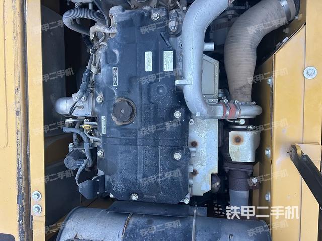 气门室盖螺丝特写（上车部件）