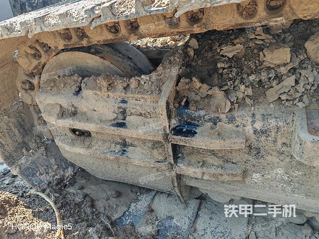 单侧履带整体（整机外观）