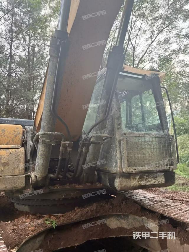 小臂整體右前（工作和回轉(zhuǎn)裝置）