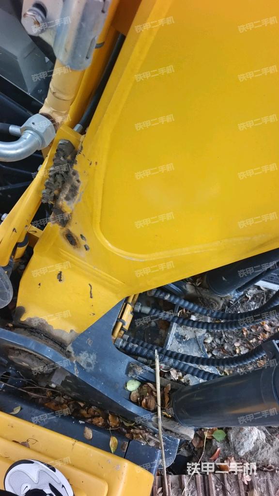 大臂根部 斜视（工作和回转装置）