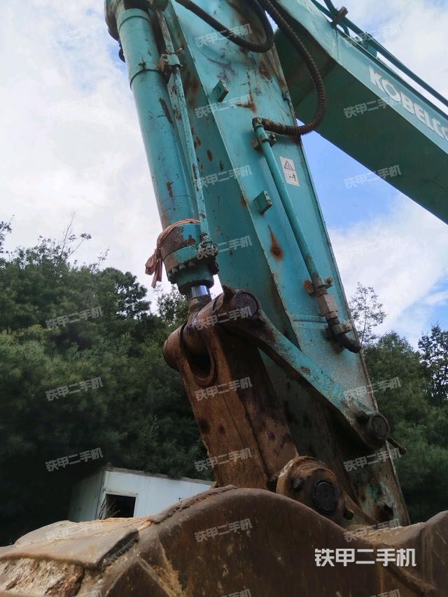 小臂整体左后（工作和回转装置）