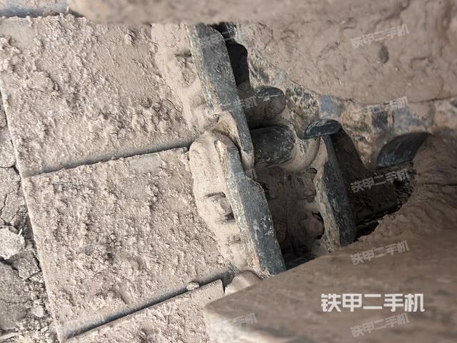 右侧履带整体（行走机构）