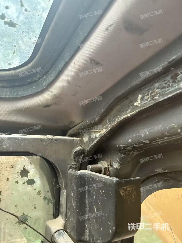 座椅后部（駕駛室部分）