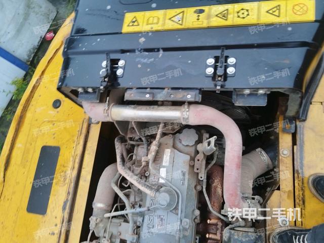 气门室盖螺丝特写（上车部件）