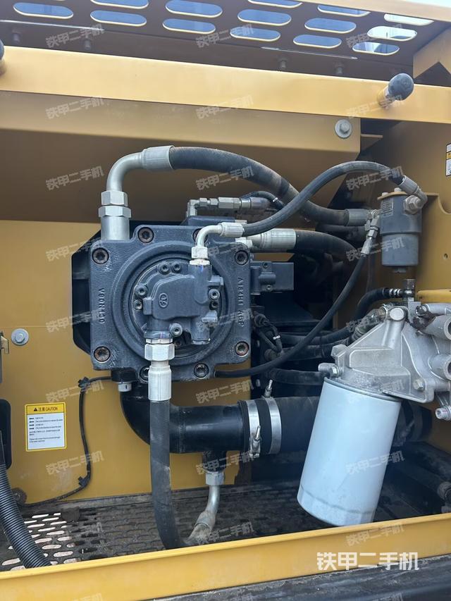 液压泵室（大件舱室）