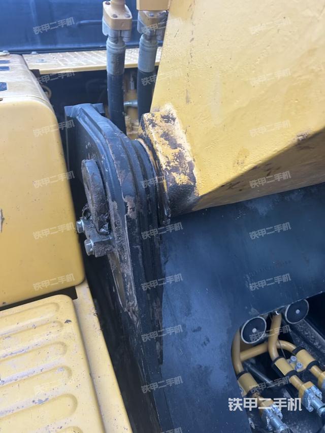 大臂根部 斜视（工作和回转装置）