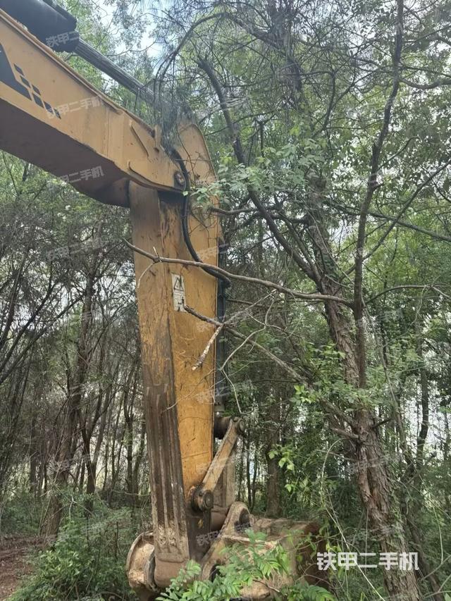 小臂整體左后（工作和回轉(zhuǎn)裝置）