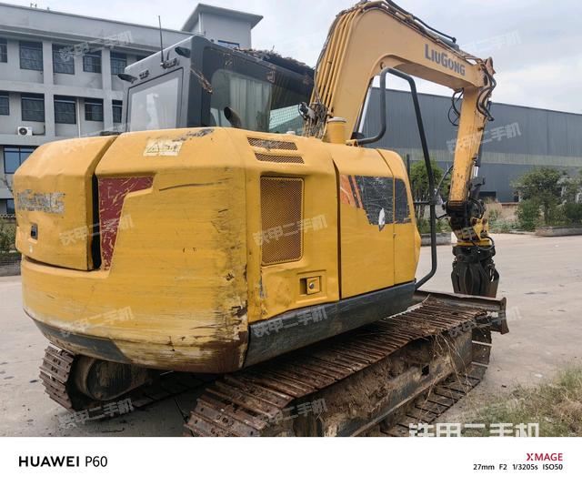 整機(jī)右后45°(整機(jī)外觀) 整機(jī)右后45°(整機(jī)外觀)