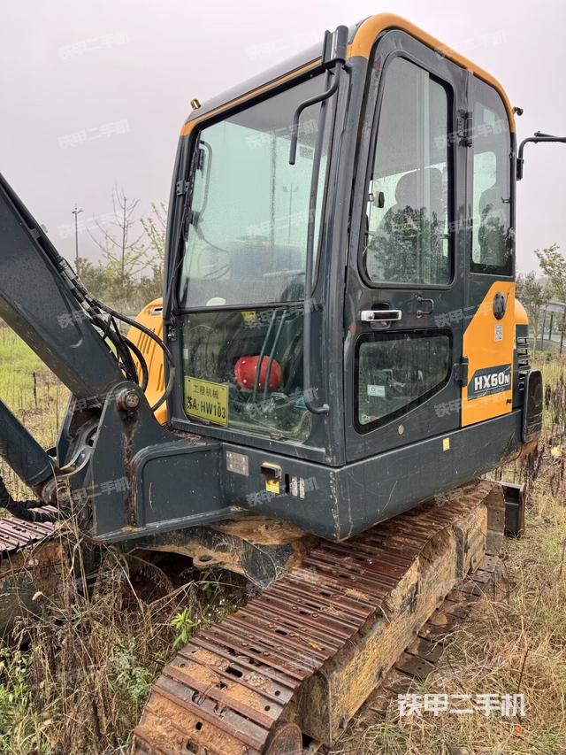 转盘和下车架正前（工作和回转装置）