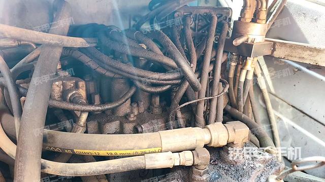 發(fā)動機(jī)室(上車部件) 發(fā)動機(jī)室(上車部件)