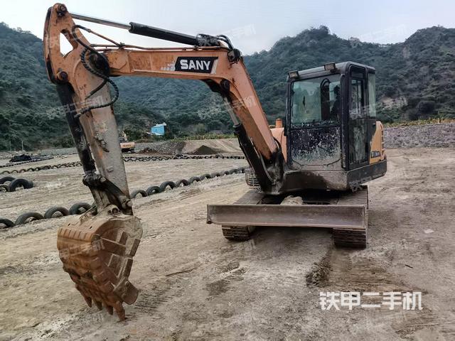 三一重工SY55挖掘机