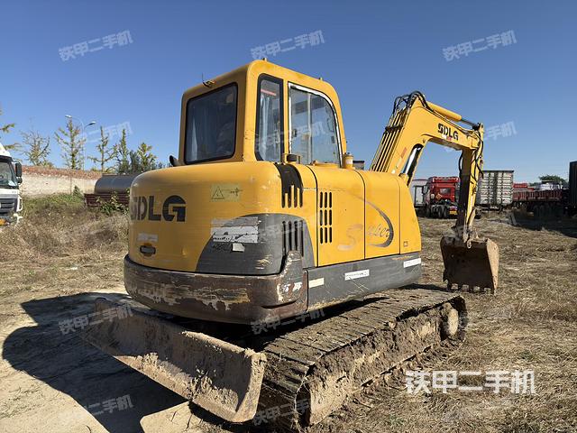 整机右后45°（整机外观）