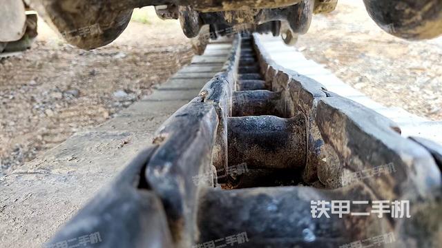 右侧行走马达盖板（行走机构）