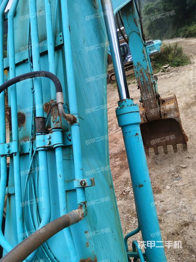 大臂整体 右侧（工作和回转装置）