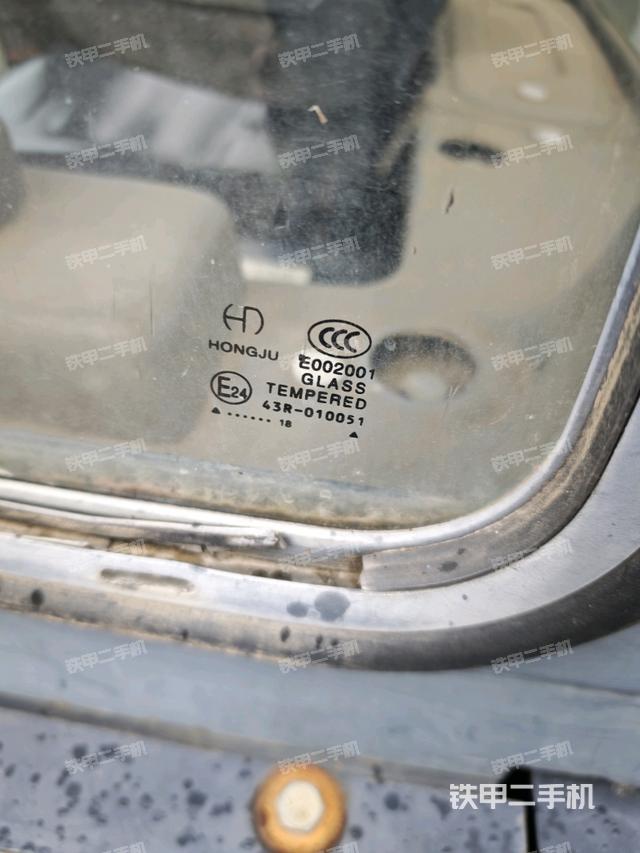 玻璃角标（推土机驾驶室）