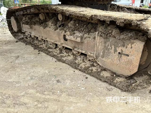 单侧履带整体（整机外观）