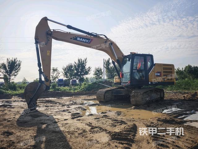 三一重工SY215C-S挖掘機(jī)