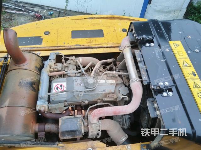 发动机室（上车部件）